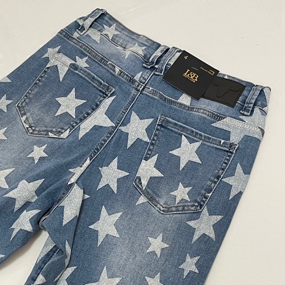 RESTOCKED! L & B Star Print Distressed Jean/Shorts - Picture 5 of 16